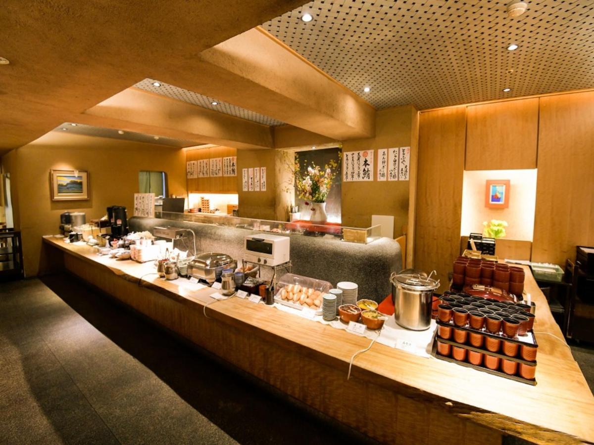 Via Inn Shin Osaka West Bagian luar foto