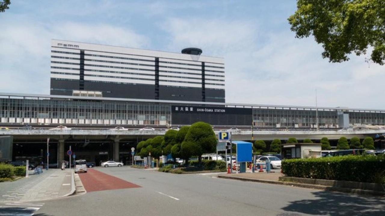 Via Inn Shin Osaka West Bagian luar foto