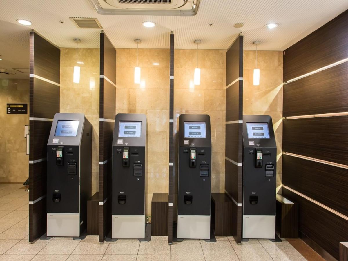 Via Inn Shin Osaka West Bagian luar foto